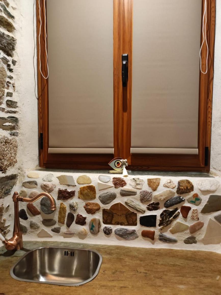 Πέτροκτιστο Σπίτι. Stone House Villa Karystos  Exterior photo